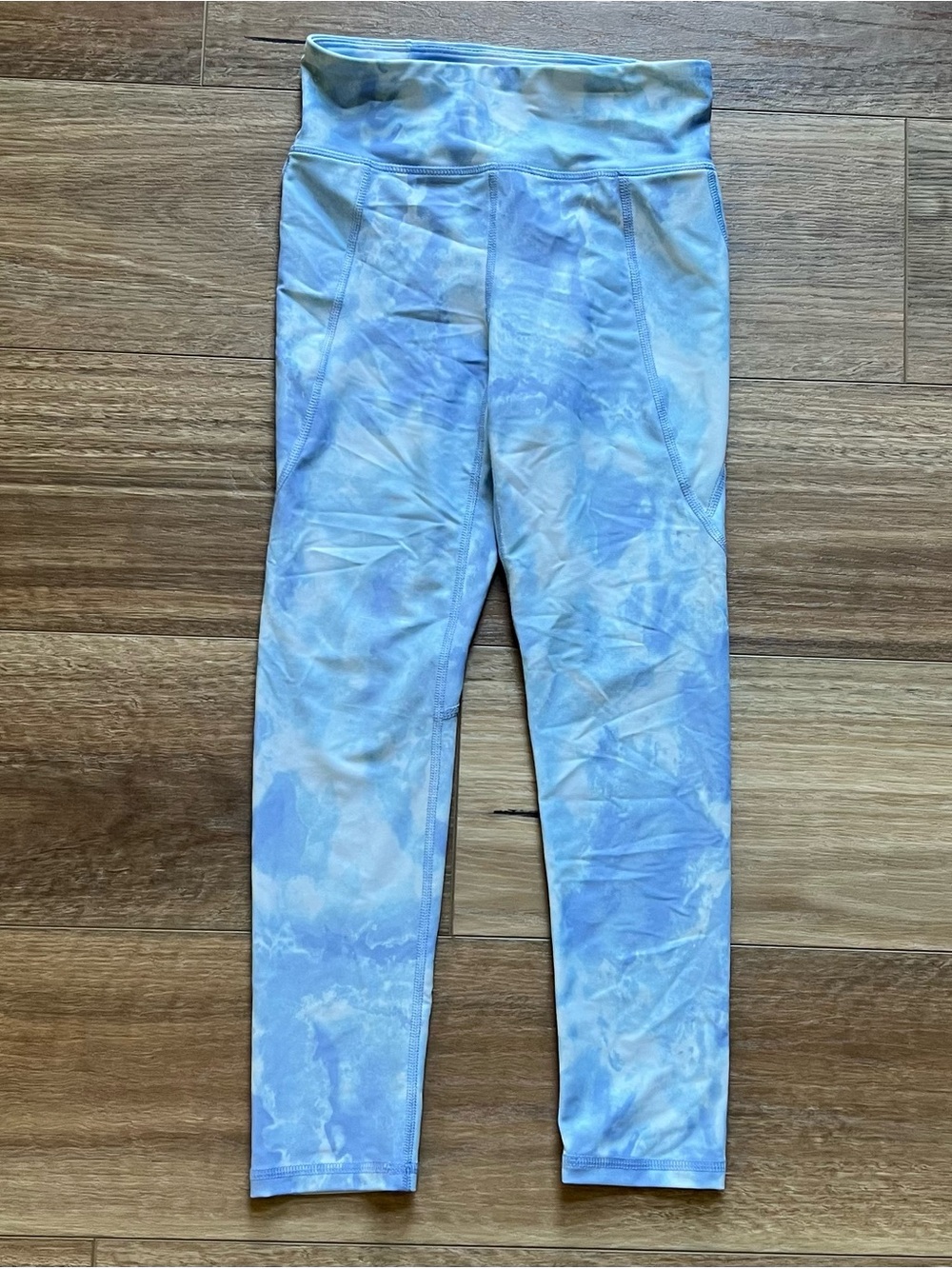 Old Navy high rise power soft go dry blue cloud print athletic leggings girls 8